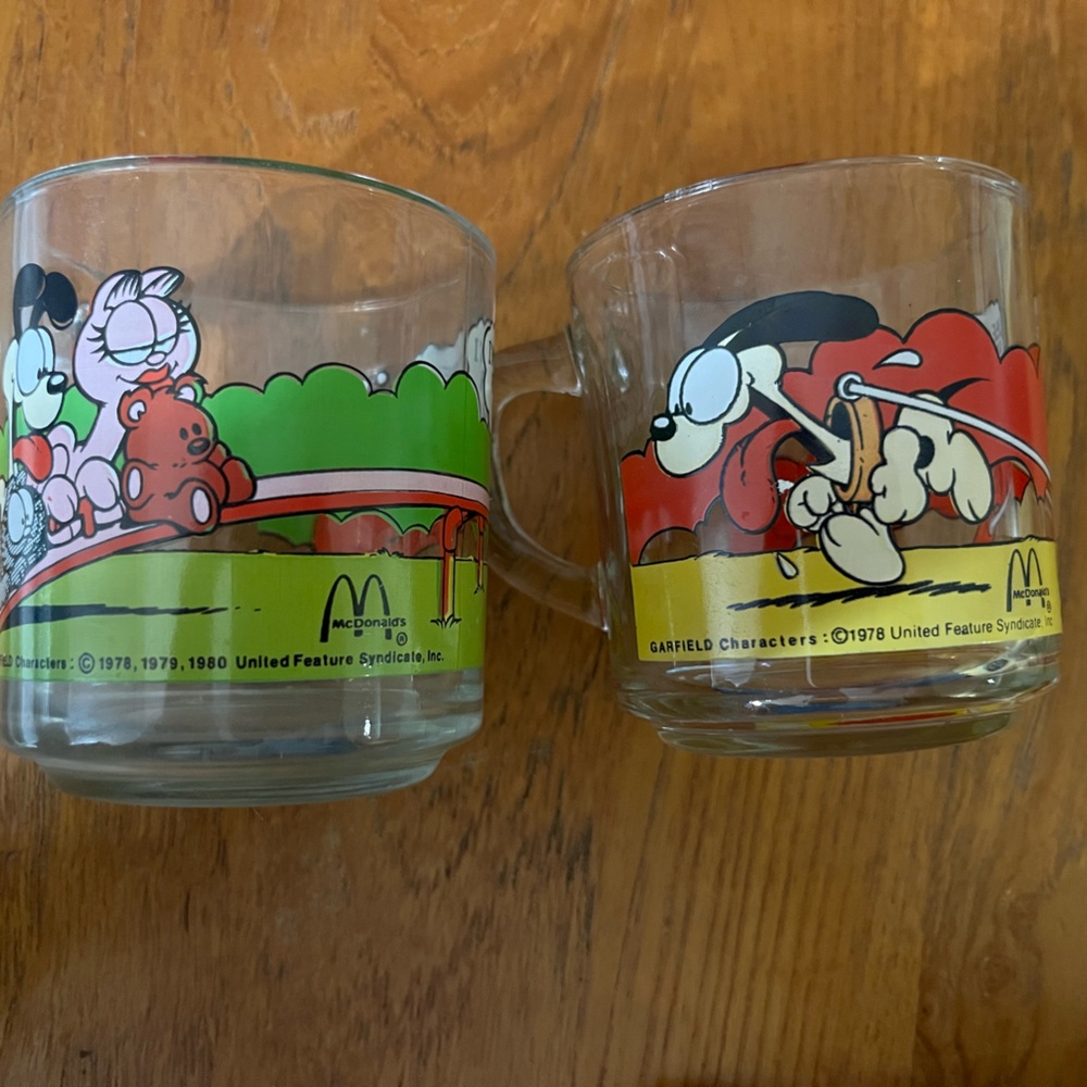 2 Vintage RARE 1978 McDonalds Garfield Glass